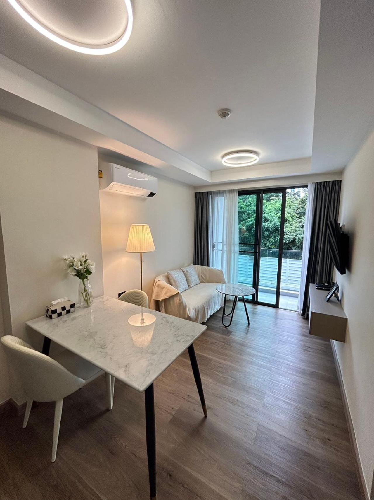Ở trọ 3 Min Walk To Festival, Infinity Pool, 1 Bedroom 1 Bathroom *